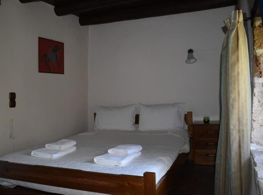 Traditional Villa With Pool In Sfakia Imbros ภายนอก รูปภาพ