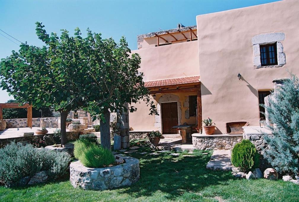 Traditional Villa With Pool In Sfakia Imbros ภายนอก รูปภาพ