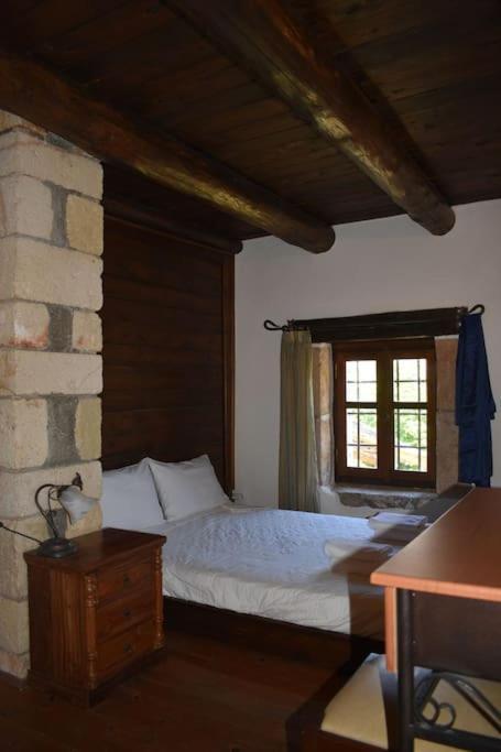 Traditional Villa With Pool In Sfakia Imbros ภายนอก รูปภาพ